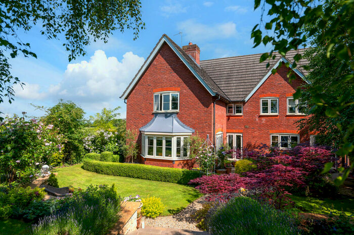 5 Bedroom Detached House For Sale In Badger Brook Lane, Astwood Bank, Redditch, B96