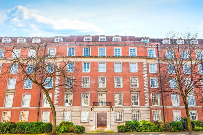 2 Bedroom Apartment For Sale In Westgate Street, Cardiff, CF10