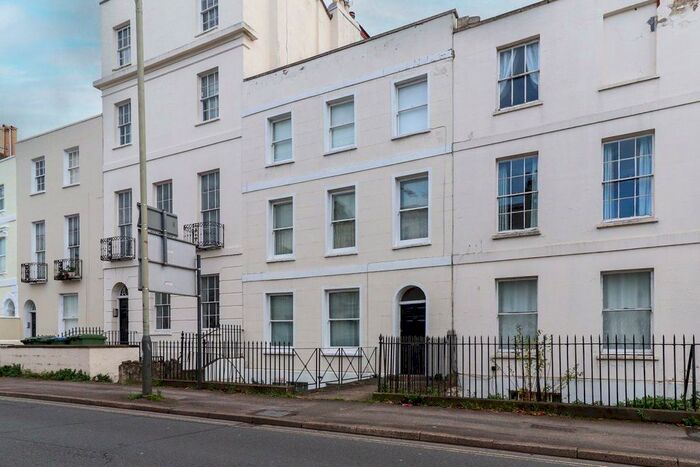 1 Bedroom Flat To Rent In Hewlett Road, Cheltenham, GL52