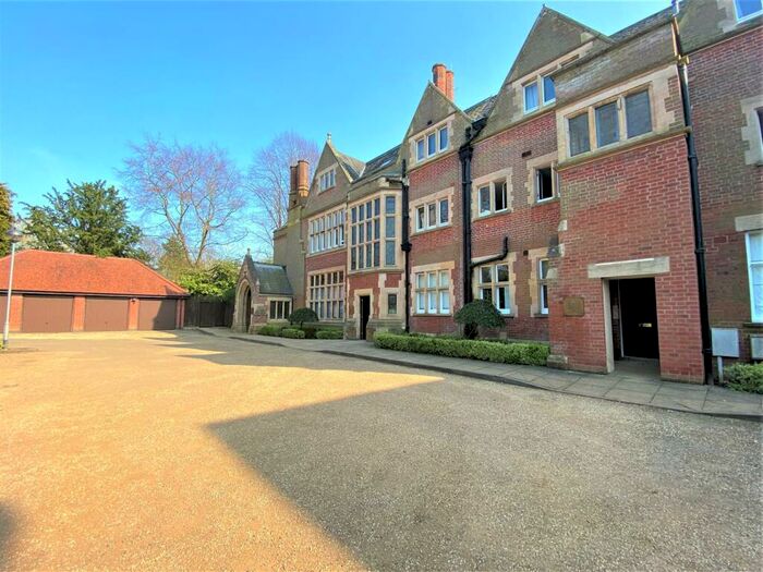 2 Bedroom Apartment To Rent In Ratcliffe Road, Stoneygate, Leicester, LE2