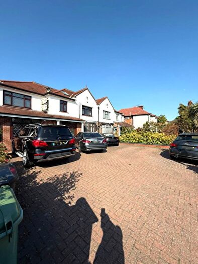 7 Bedroom Semi-Detached House For Sale In Norwood Road, Norwood Green, UB2