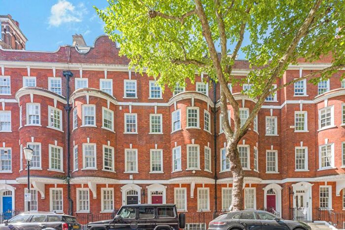 2 Bedroom Flat For Sale In Draycott Avenue, Chelsea, SW3