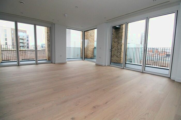 2 Bedroom Flat To Rent In Jubilee Walk, London, WC1X