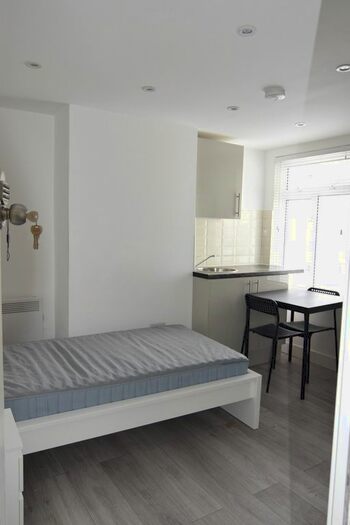 Studio To Rent In Church Street, Braintree, CM7