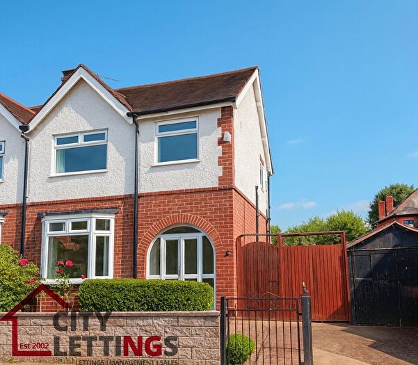 3 Bedroom Semi-Detached House To Rent In Hampden Grove, Beeston, NG9