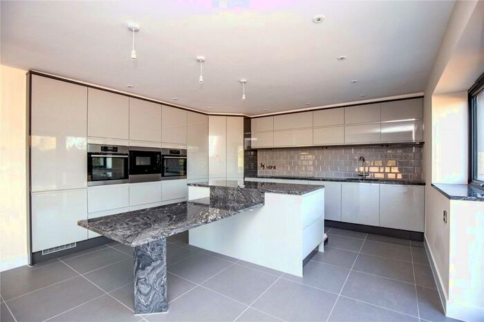 3 Bedroom Detached House To Rent In Gibbs Lane, Siston, Bristol, BS16