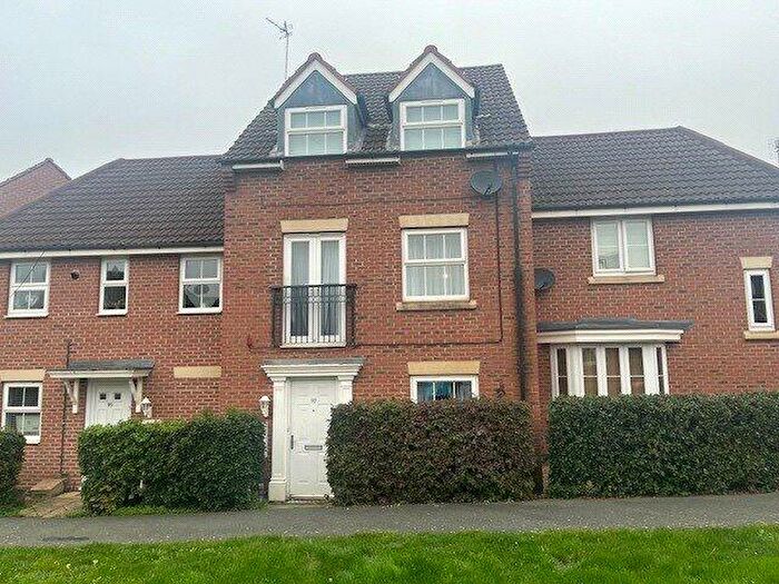 4 Bedroom House To Rent In Dale Crescent, Fernwood, Newark, Nottinghamshire, NG24