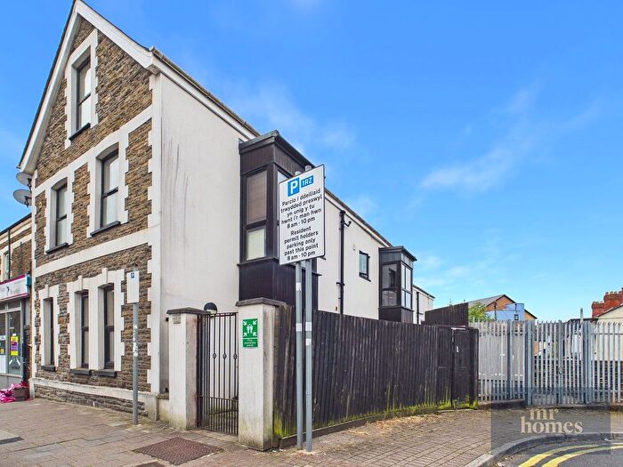 2 Bedroom Flat For Sale In Crwys Road, Roath, Cardiff, CF24