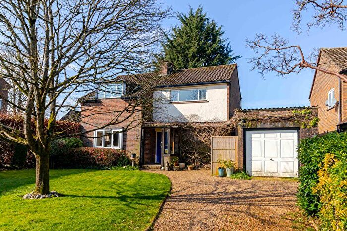 3 Bedroom Detached House For Sale In Ivy Mill Lane, Godstone, RH9