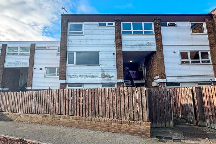 4 Bedroom Apartment For Sale In Regent Court, South Shields, NE33