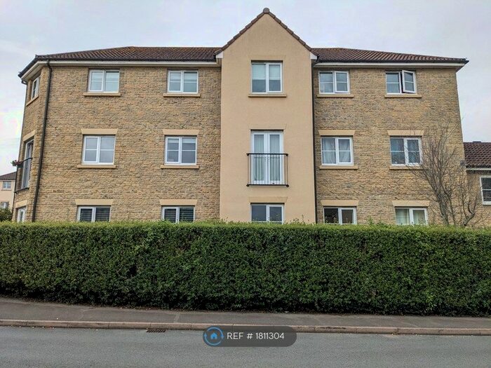 2 Bedroom Flat To Rent In Highwood Drive, Nailsworth, Stroud, GL6