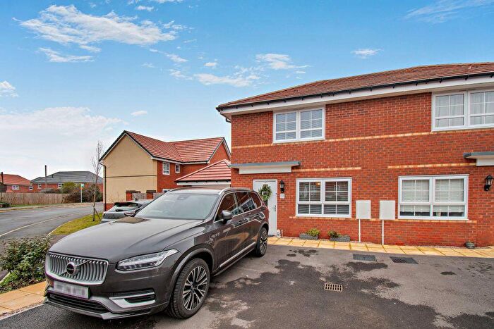 2 Bedroom Semi Detached House For Sale In Austen Drive, Tamworth, B78