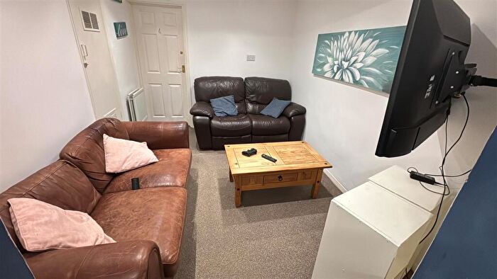 1 Bedroom End Of Terrace House To Rent In Tennyson Avenue, Canterbury, CT1