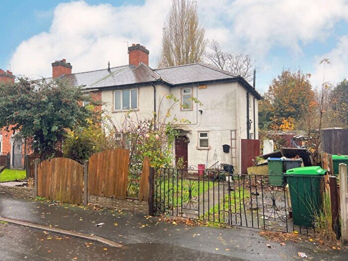 3 Bedroom End Terrace House For Sale In Hales Road, Wednesbury, WS10