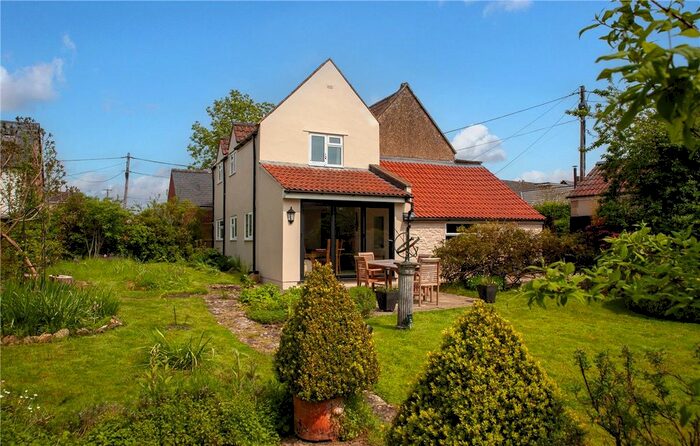4 Bedroom Detached House For Sale In Shaw Hill, Shaw, Melksham, Wiltshire, SN12