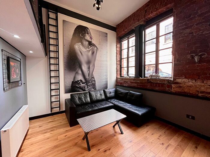 2 Bedroom Property To Rent In Dye Work, Leeds, LS9