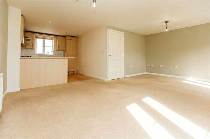 3 Bedroom House To Rent In Amis Walk, Bristol, BS7