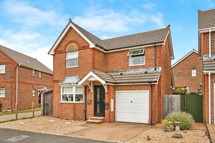 3 Bedroom Detached House For Sale In Madeira Row, Cemetery Road, Ryde, Isle Of Wight, PO33