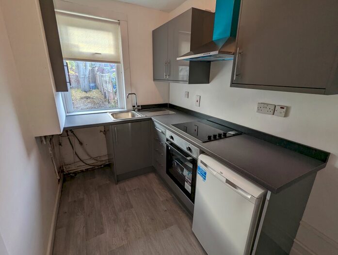 2 Bedroom Property To Rent In St. Johns Road, Balby, Doncaster, DN4