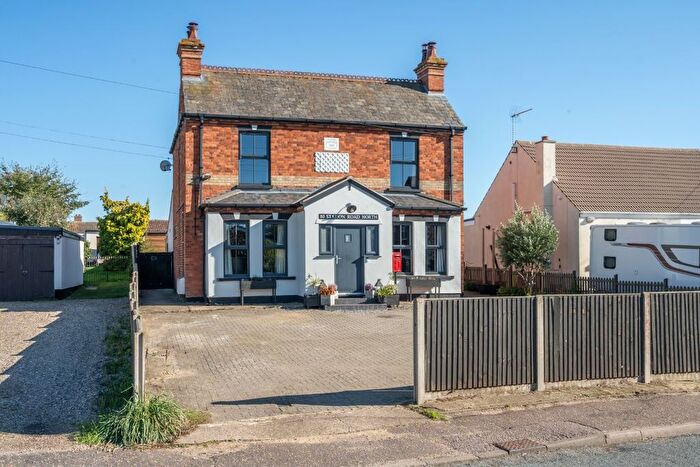 3 Bedroom Detached House For Sale In Station Road North, Belton, NR31