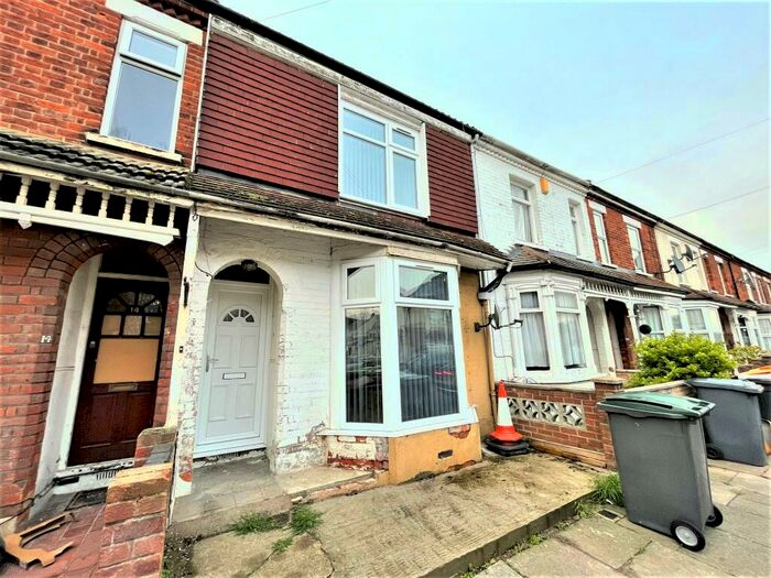 3 Bedroom Terraced House To Rent In Conquest Road, Bedford, MK42