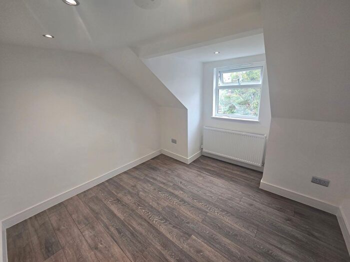 1 Bedroom Flat To Rent In St. Pauls Avenue, London, NW2