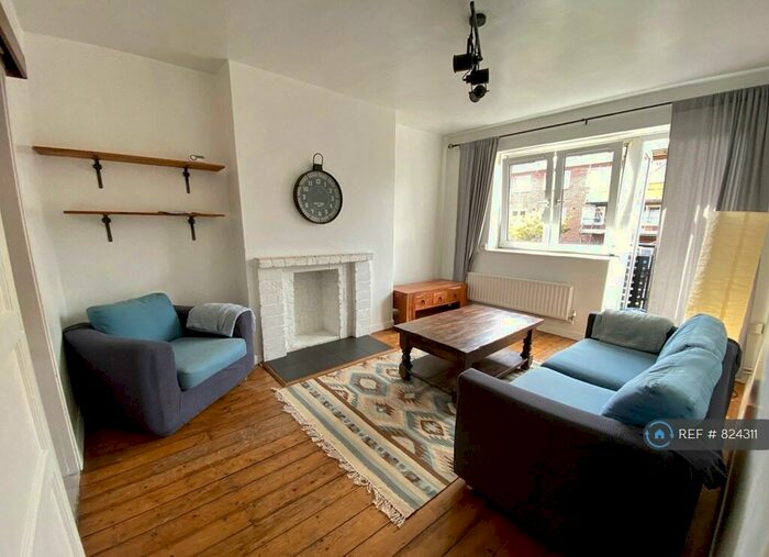 2 Bedroom Flat To Rent In Ellsworth St, London, E2