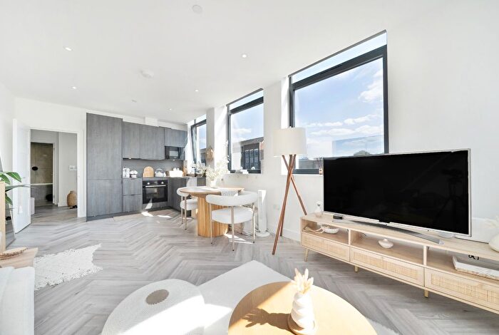 1 Bedroom Flat For Sale In Albery Apartments, Trinity Place, Bexleyheath, Kent, DA6