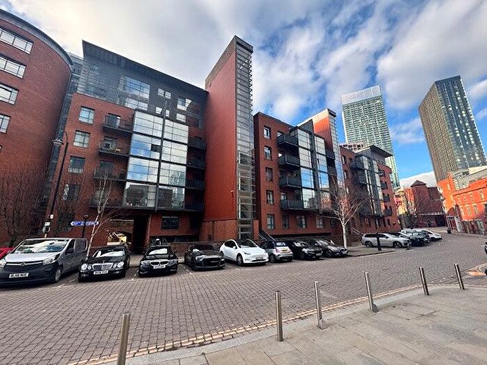 2 Bedroom Flat To Rent In Deansgate, Manchester, M3