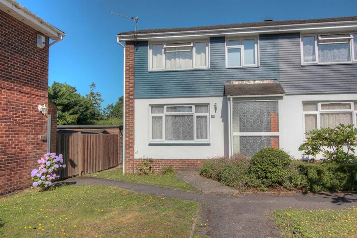 3 Bedroom Semi-Detached House To Rent In Sycamore Avenue, Hiltingbury, Chandlers Ford, SO53