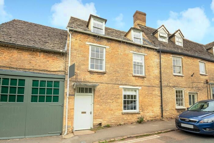4 Bedroom Terraced House To Rent In Charlbury, Oxfordshire, OX7