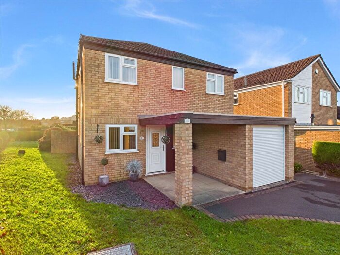 4 Bedroom Detached House For Sale In Mandara Grove, Abbeydale, Gloucester, Gloucestershire, GL4