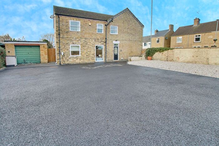 4 Bedroom Detached House For Sale In St. Peters Road, March, PE15