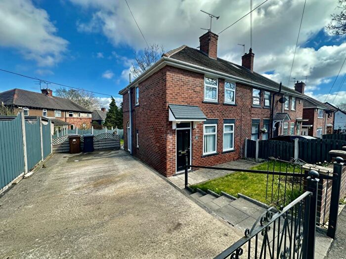 3 Bedroom Semi Detached House To Rent In Piper Road, Sheffield, S5