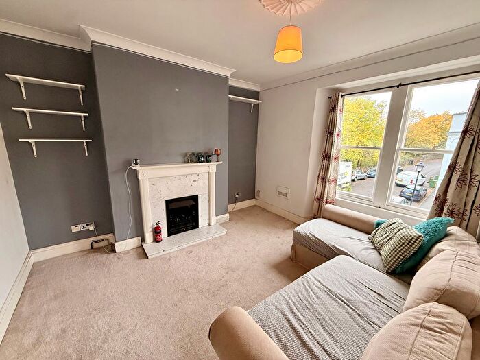 2 Bedroom Flat To Rent In Roslyn Road, Bristol, BS6