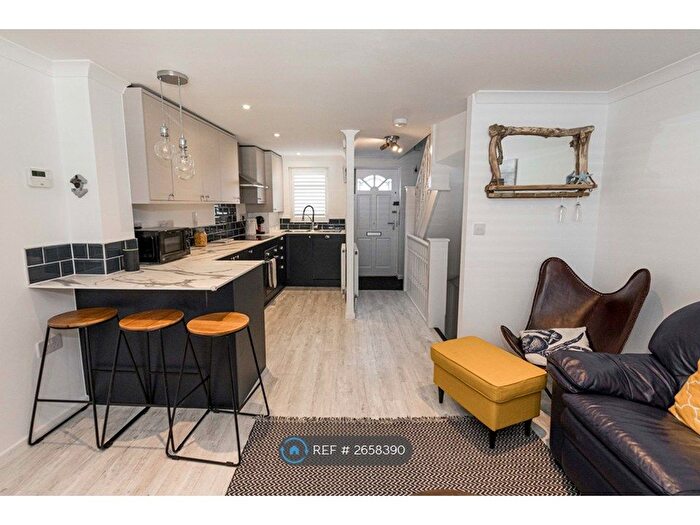 3 Bedroom Terraced House To Rent In Norwich Road, Bournemouth, BH2