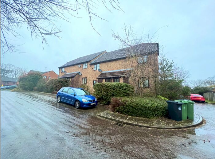 1 Bedroom Maisonette To Rent In Bluebell Rise, Lightwater, GU18