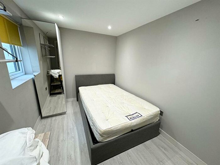 4 Bedroom Flat To Rent In Norfolk Square, Brighton, BN1
