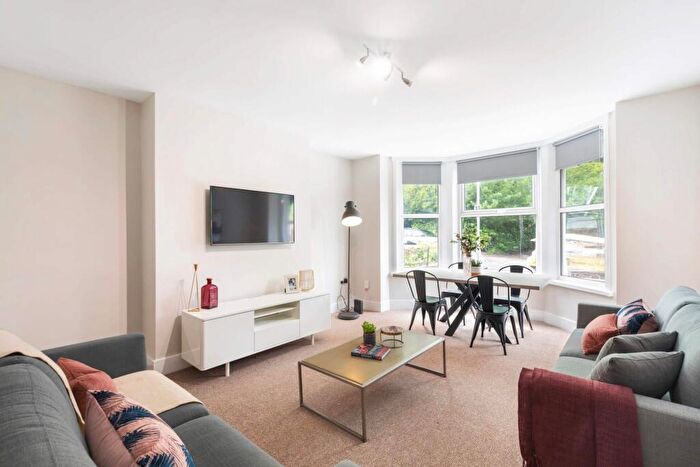 6 Bedroom House To Rent In Delph Lane, Leeds, LS6