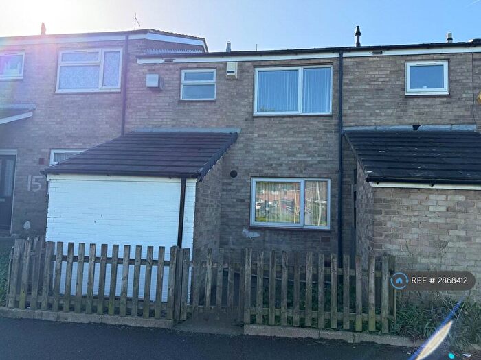 3 Bedroom Terraced House To Rent In Axminster Close, Hull, HU7