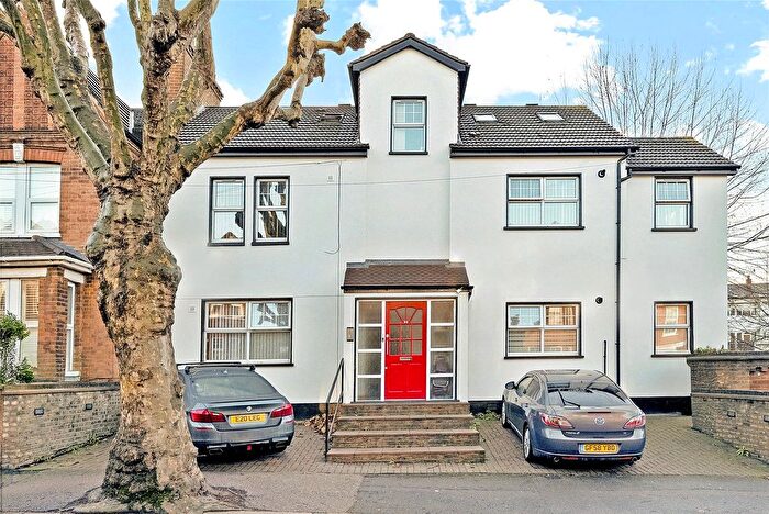 2 Bedroom Flat To Rent In Northcote Road, London, E17