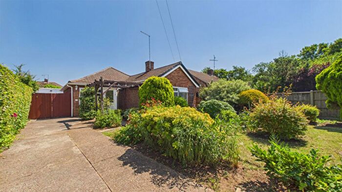 3 Bedroom Detached Bungalow For Sale In Marlowe Grove, Peterborough, PE4