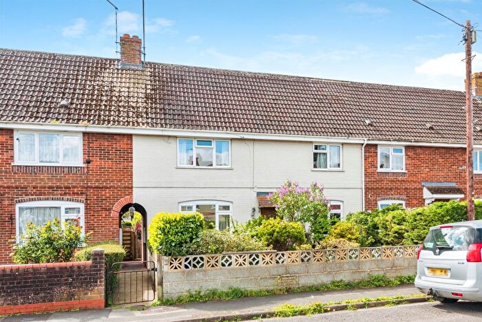 4 Bedroom Terraced House For Sale In Saxton Road, Abingdon, OX14