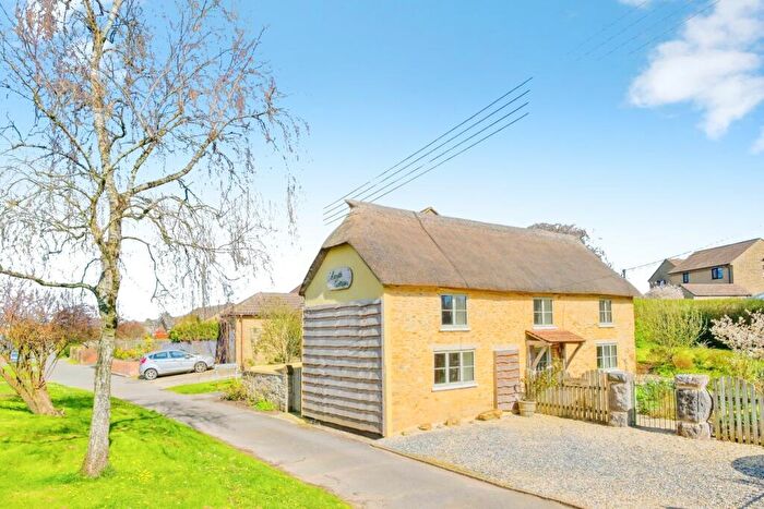 3 Bedroom Detached House For Sale In Mosterton, Beaminster, DT8