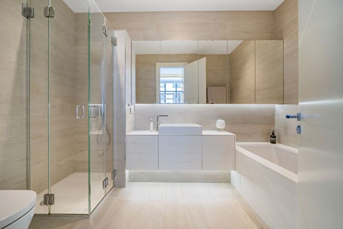 1 Bedroom Flat For Sale In Long Island Warple Way, London, W3