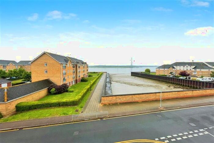 2 Bedroom Flat To Rent In Brick Court, RM17