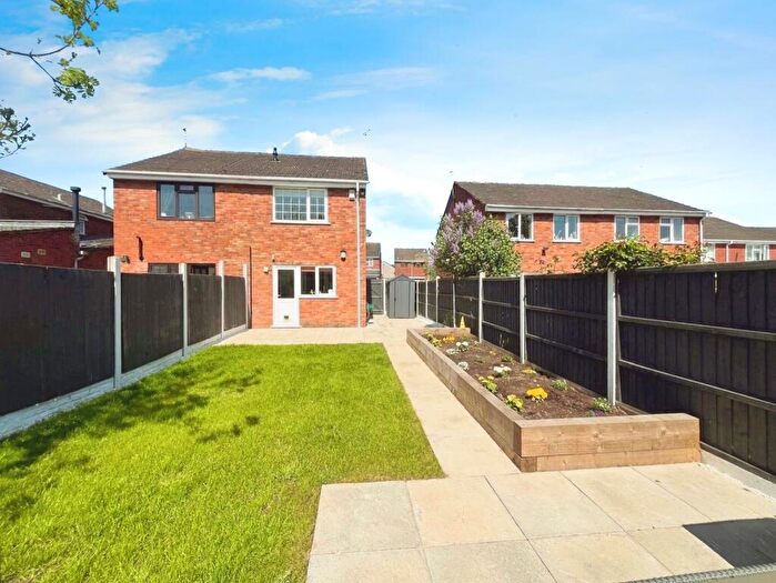 2 Bedroom Semi-Detached House For Sale In Cardigan Road, Bedworth, Warwickshire, CV12