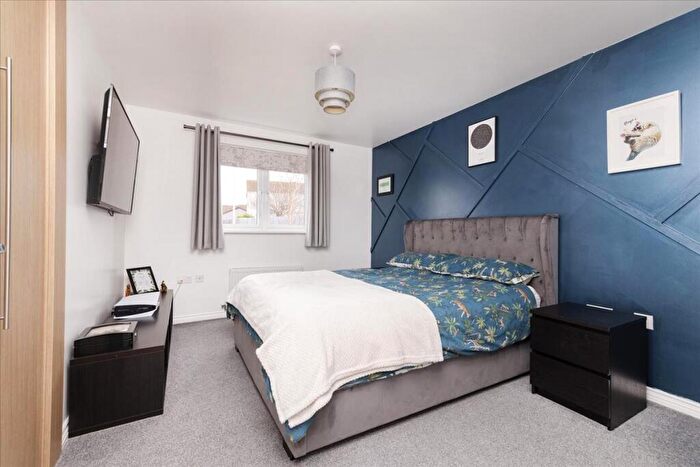 2 Bedroom Flat For Sale In Wester Kippielaw Drive, Dalkeith, EH22