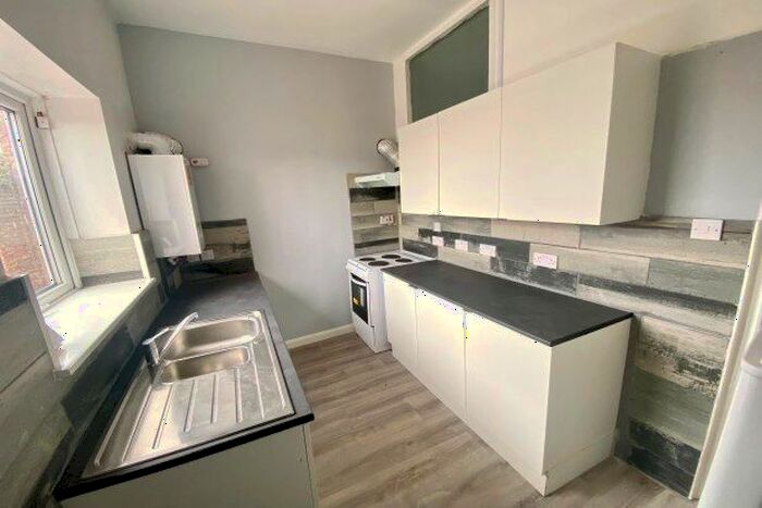 1 Bedroom Flat To Rent In Saville Street West, North Shields, NE29