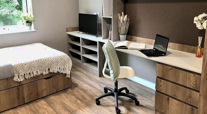 Apartment To Rent In Bromsgrove House, B5